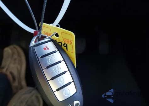 2016 Infiniti Qx80 из США, поврежденный, VIN JN8AZ2NFXG9613238